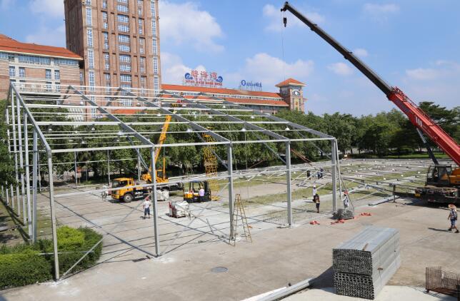 篷房搭建過程中防止坍塌應(yīng)該采取哪些措施  