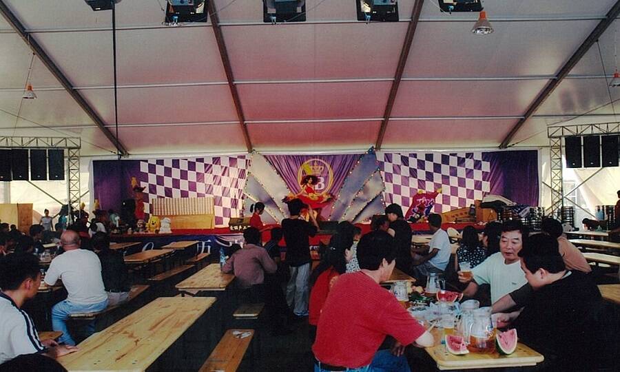 啤酒節(jié)篷房-法國(guó)紅磨坊活動(dòng)