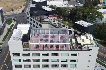 國外酒店全透明篷房餐廳